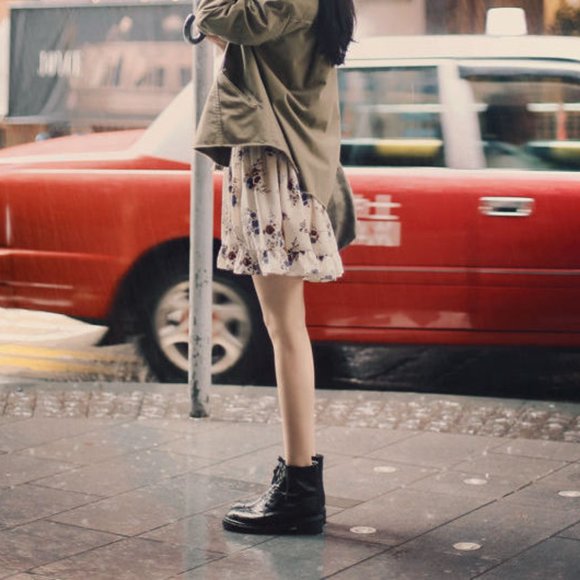 Long-Sleeved Floral Print Chiffon Dress Size Small in Light Tan - Picture 4 of 15